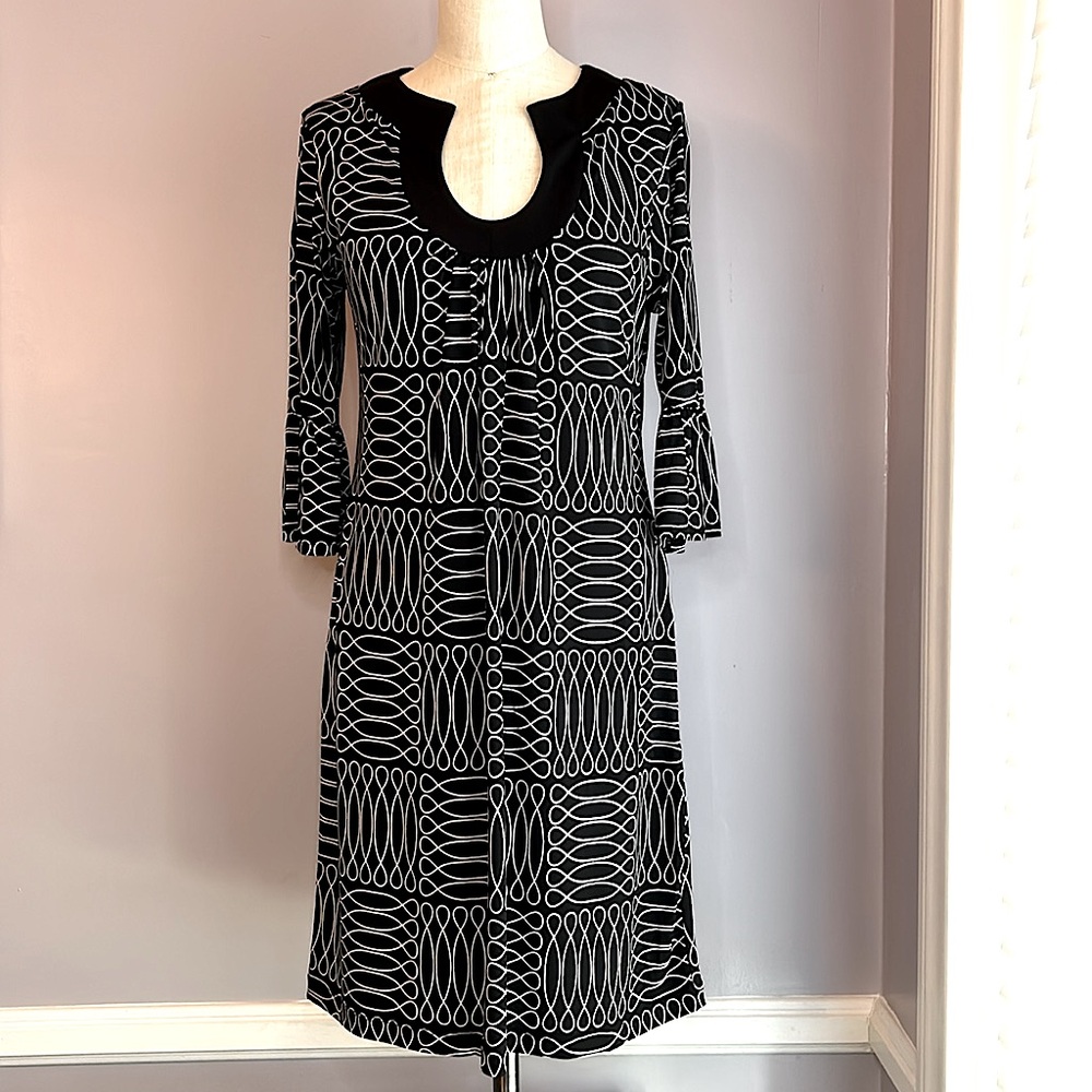 Enfocus Studio black and white graphic print three-quarter sleeve sheath dress